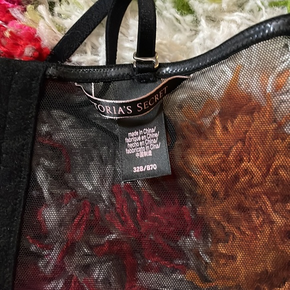 Victoria secret grommet lace adjustable corset - Picture 5 of 5